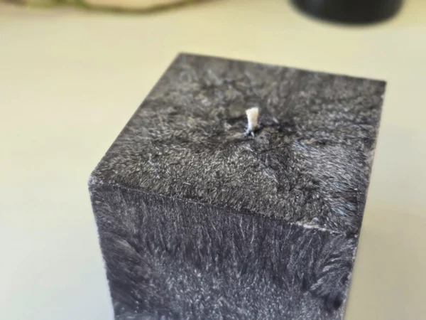 Juoda kubo formos palmių vaško žvakė Black Crystal Cube